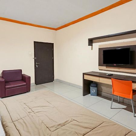 Collection O 93163 Hotel Grand Kartika Pare-Pare Exterior photo