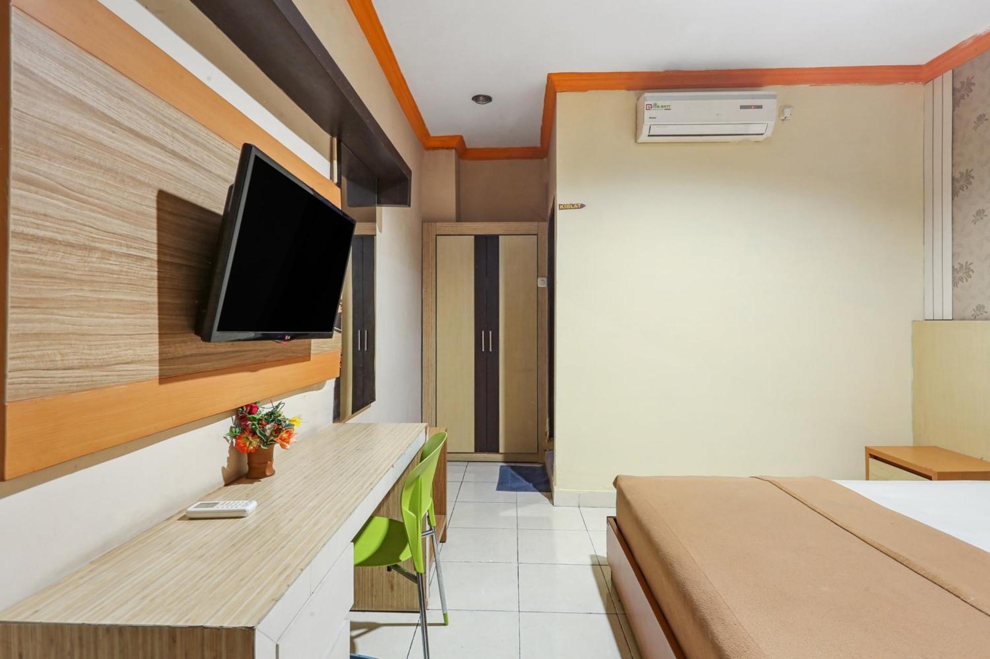 Collection O 93163 Hotel Grand Kartika Pare-Pare Exterior photo