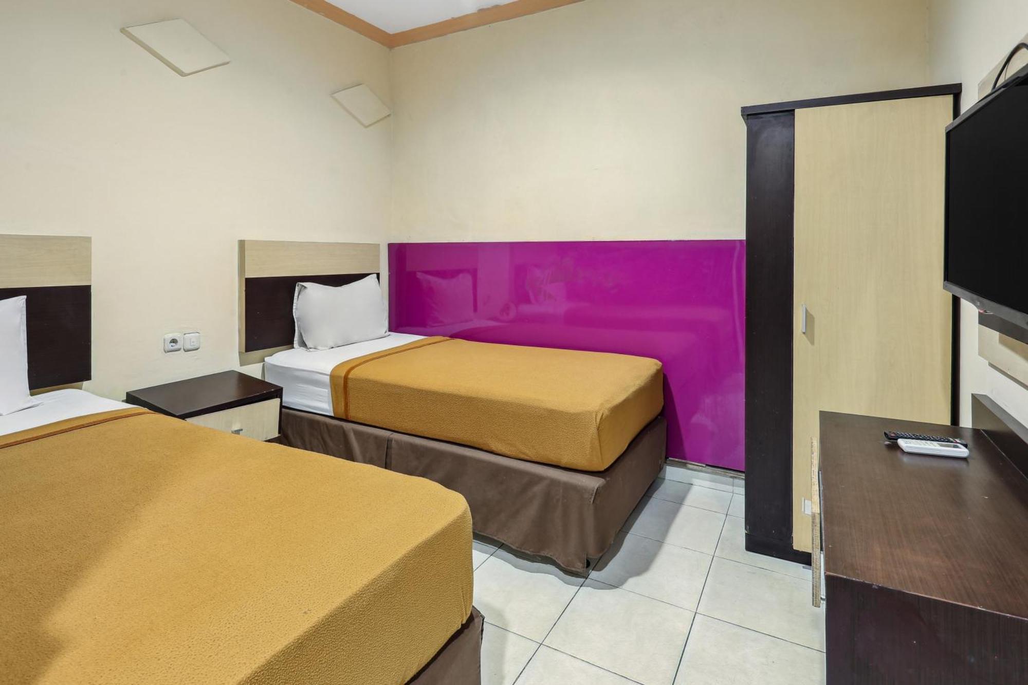 Collection O 93163 Hotel Grand Kartika Pare-Pare Exterior photo