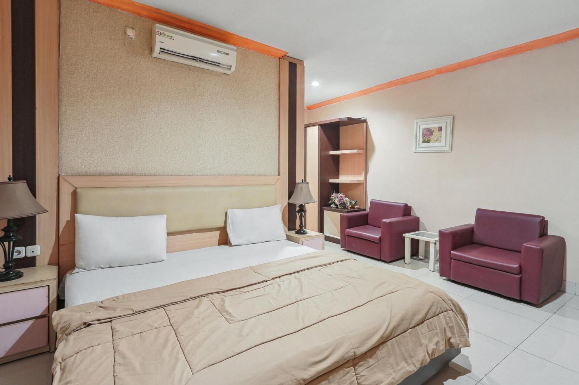 Collection O 93163 Hotel Grand Kartika Pare-Pare Exterior photo